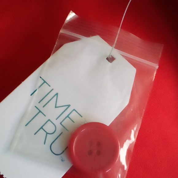 French Terry Red and faux Sherpa pullover with Kangaroo front pocket NWT - Picture 3 of 7